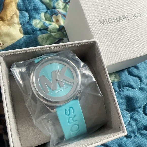 Michael Kors 42mm Stainless Steel Case blue Silicone Janelle Three-Hand Watch - Picture 11 of 16